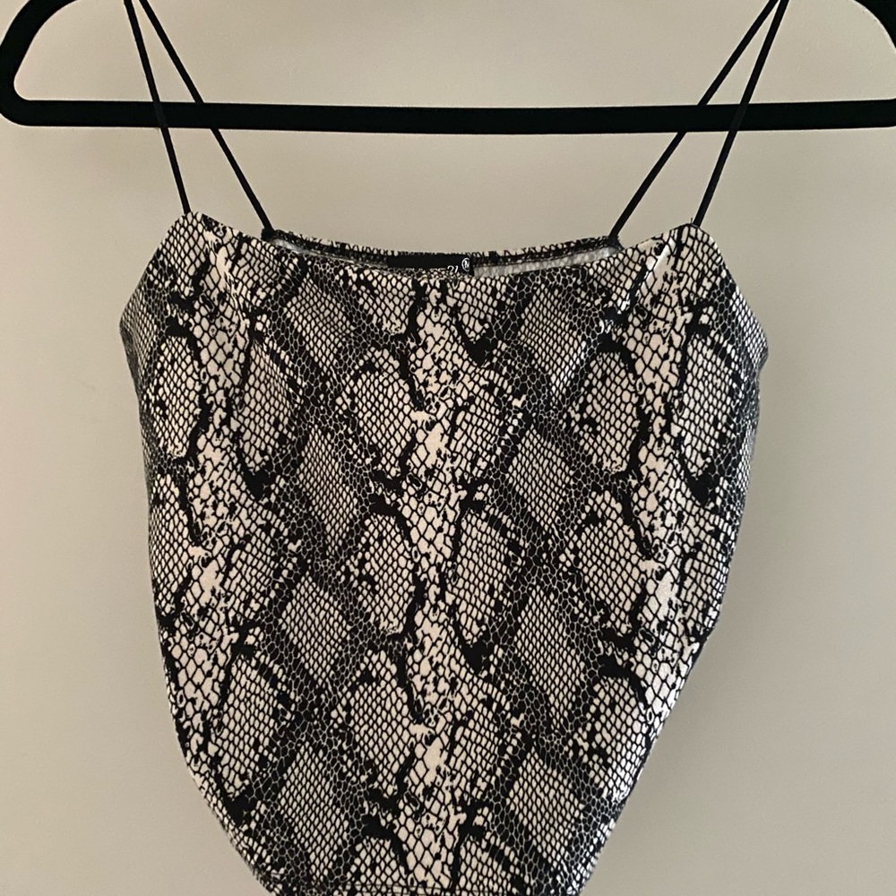 Snake print top
